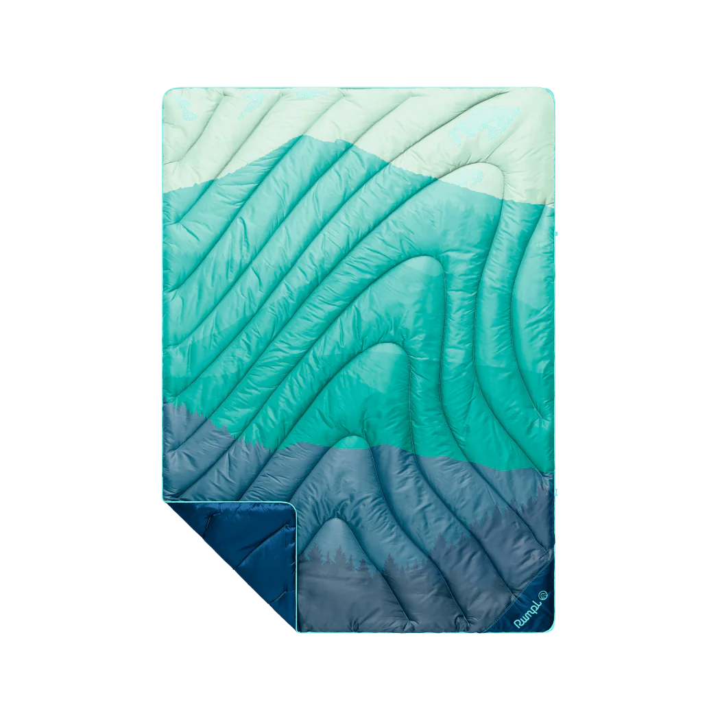 Original Puffy Throw Blanket - Seascape Ridge Mountains